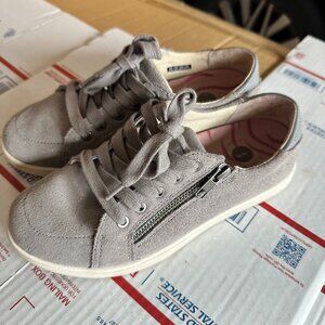 Revitalign Gray Shimmer Fashion Sneakers